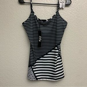Lily‎ Women’s Black & White Multipattern Cami Size Small NWT